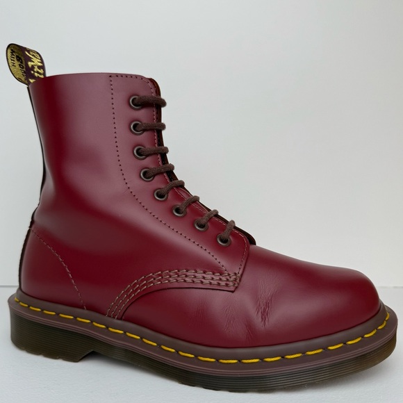 Dr. Martens Oxblood Red MIE Quilon Leather 1460 England Lace Up Boots UK 5 - Picture 5 of 16